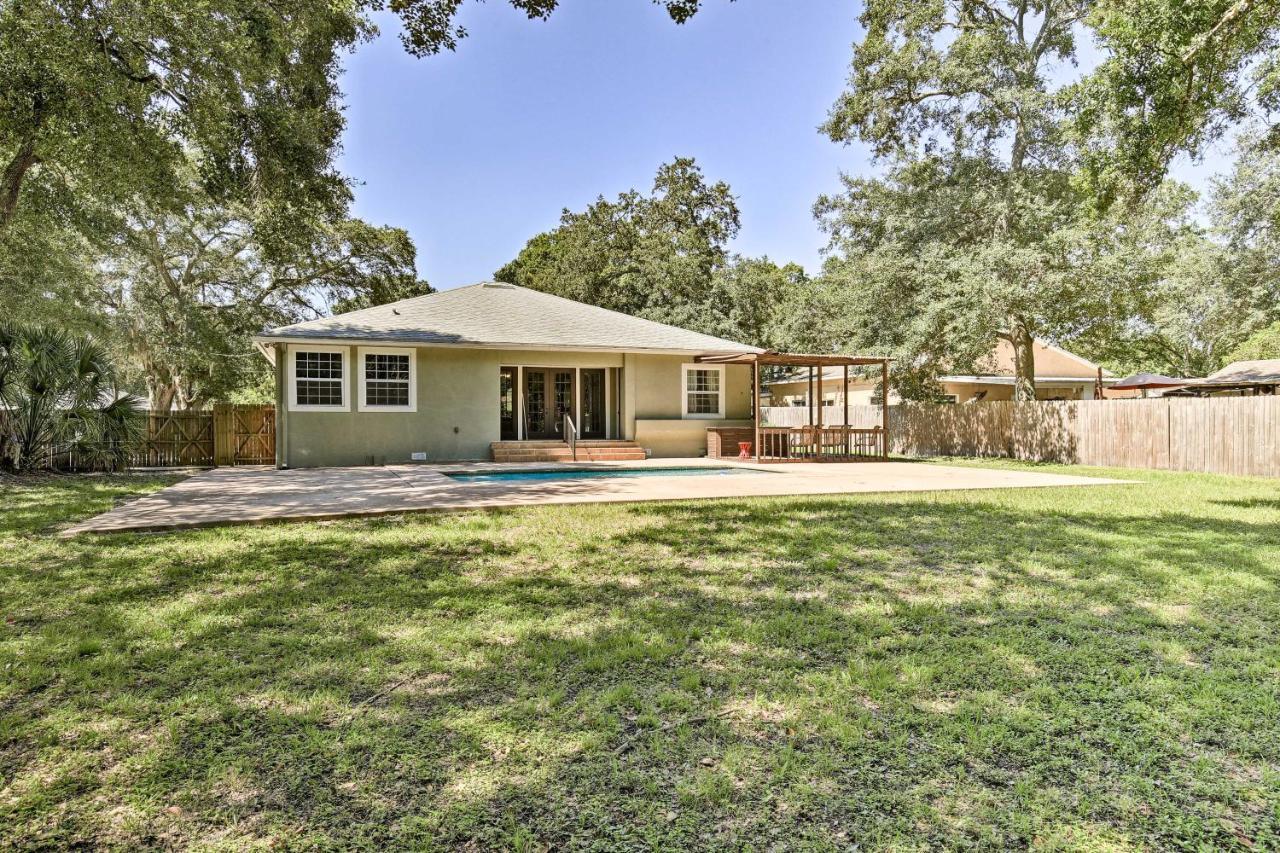 Tampa Oasis With Pool About 7 Mi To Busch Gardens! Villa Exterior foto